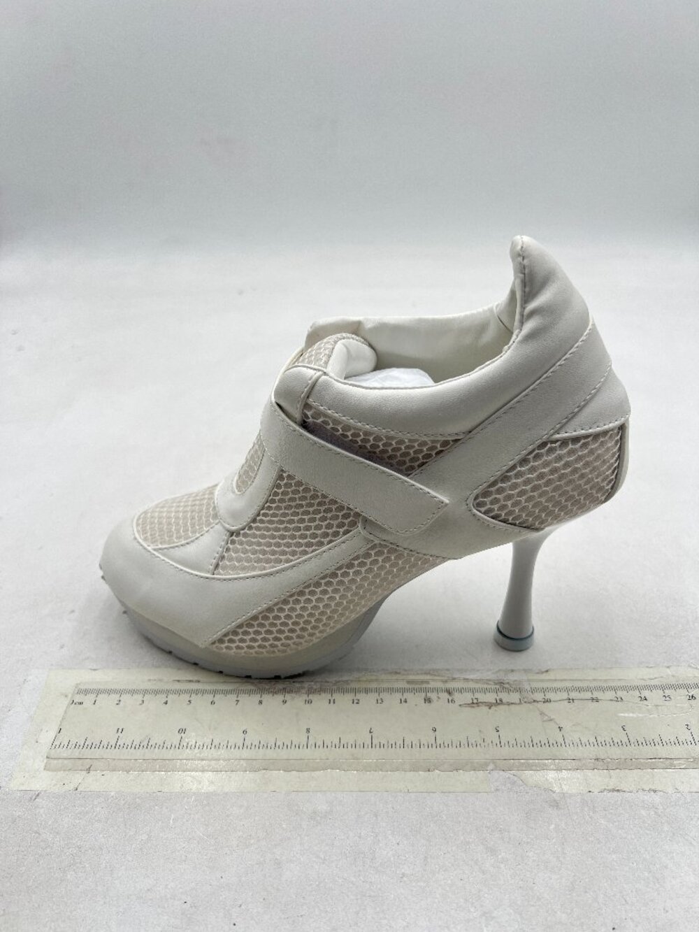 White Sneaker Heels for Women Suede High Heel Round T-Toe Comfort Casual Shoe